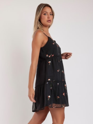 admas Kleid in Schwarz