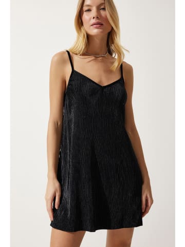 Happiness Istanbul Kleid in Schwarz