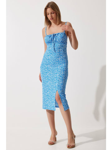 Happiness Istanbul Sukienka w kolorze niebiesko-białym