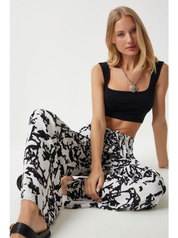 Happiness Istanbul Hose in Weiß/ Schwarz