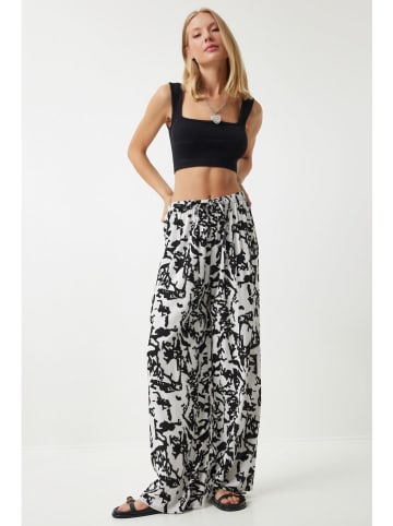 Happiness Istanbul Spodnie w kolorze biało-czarnym