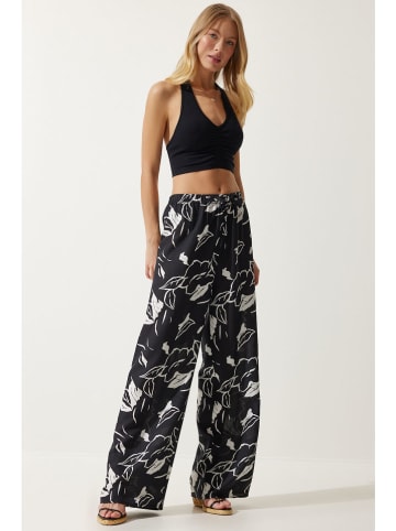 Happiness Istanbul Hose in Schwarz/ Weiß