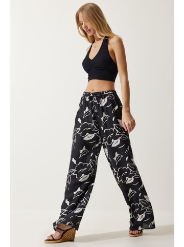 Happiness Istanbul Spodnie w kolorze czarno-białym