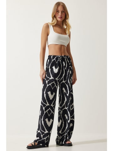Happiness Istanbul Spodnie w kolorze czarno-białym