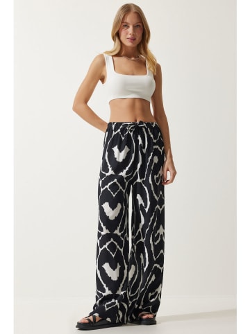 Happiness Istanbul Hose in Schwarz/ Weiß