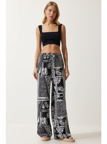 Happiness Istanbul Hose in Schwarz/ Weiß