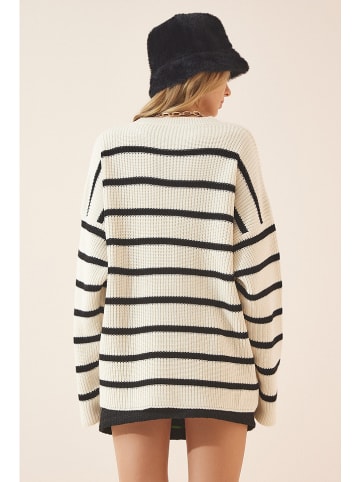 Happiness Istanbul Pullover in Weiß