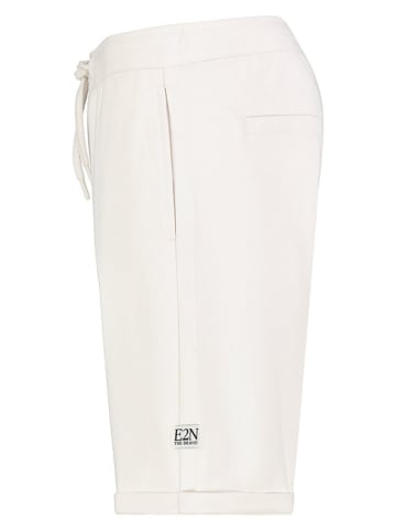 Eight2Nine Shorts in Creme