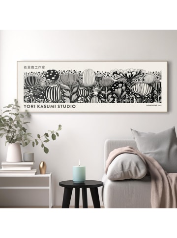 Orangewallz Gerahmter Kunstdruck "Kasumi Studio - Black and White Flowers"
