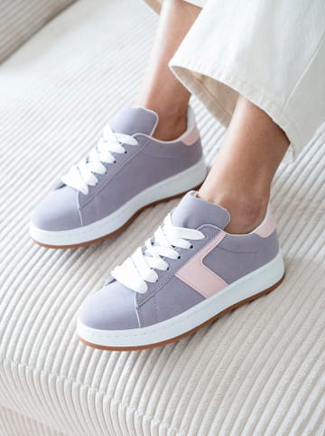 Bellucci Sneakers in Lila