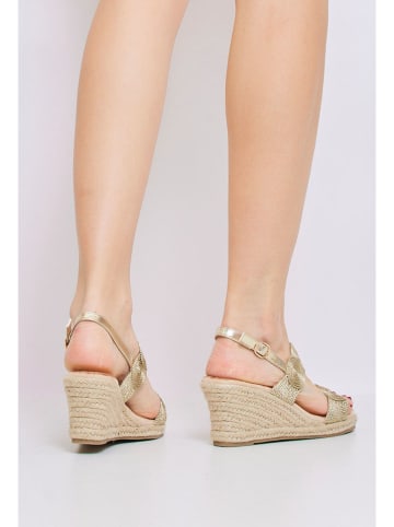 Bellucci Keilsandaletten in Gold