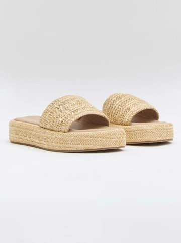 Bellucci Pantoletten in Beige