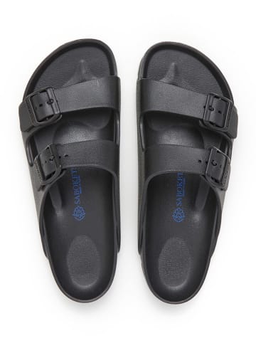 SABOKETS Klapki w kolorze czarnym