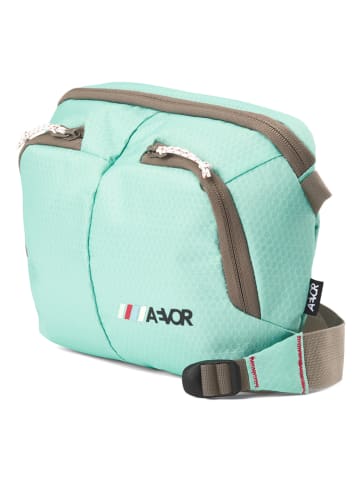AEVOR Umhängetasche "Sacoche" in Türkis - (B)26 x (H)18 x (T)8 cm