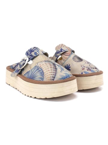 Calceo Clogs in Beige