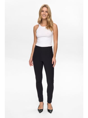 NÜMPH Leggings in Schwarz