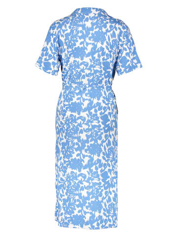 ONLY Kleid in Hellblau