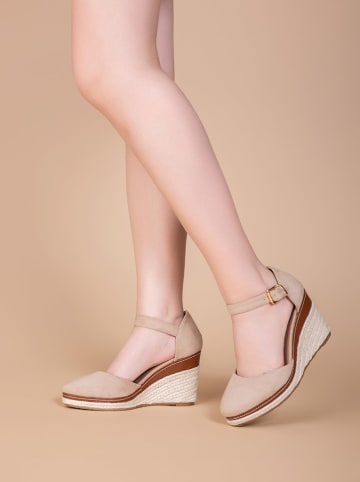 Foreverfolie Keilsandaletten in Beige