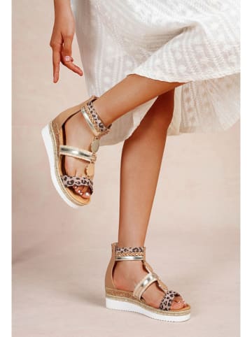 Foreverfolie Keilsandaletten in Hellbraun