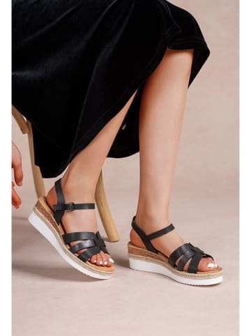 Foreverfolie Keilsandaletten in Schwarz