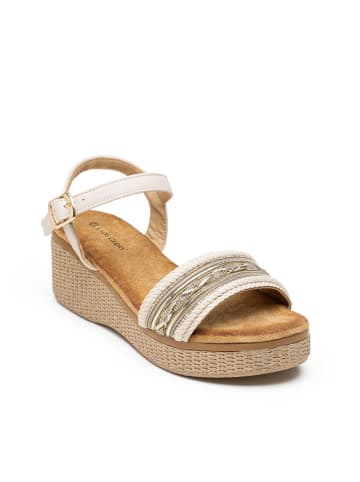 Foreverfolie Sandały w kolorze beżowym na koturnie