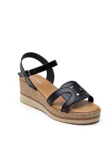 Foreverfolie Sandały w kolorze czarnym na koturnie