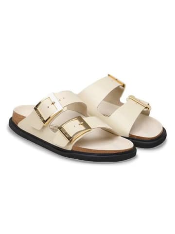 Birkenstock Skórzane klapki "Arizona" w kolorze kremowym