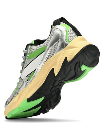 ARKK Copenhagen Buty "Forma Runner" w kolorze srebrno-zielonym do biegania