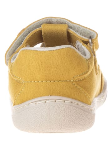 El Naturalista Baleriny w kolorze żółtym do chodzenia na boso