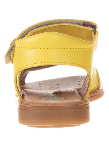 El Naturalista Leren sandalen geel