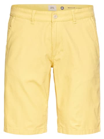 Camel Active Szorty chino - Regular fit - w kolorze żółtym