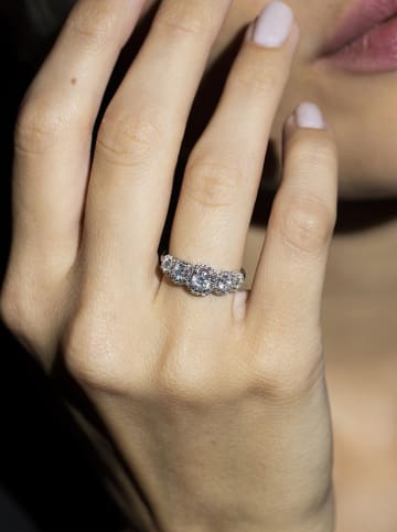 ATELIER DU DIAMANT Witgouden ring "Gabriela" met diamanten