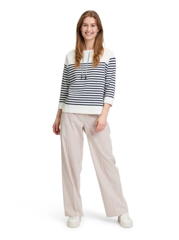 BETTY & CO Bluza w kolorze biało-granatowym