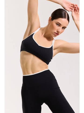 Onamaste Sport-BH "Yska" in Schwarz