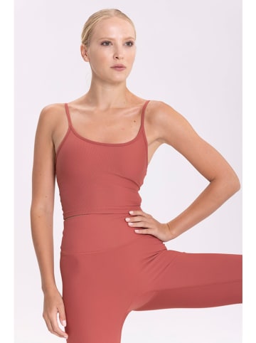 Onamaste Top sportowy w kolorze koralowym