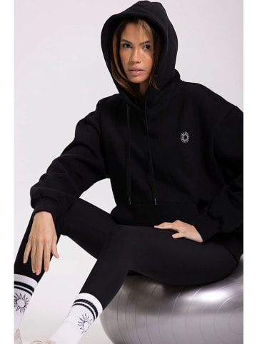 Onamaste Hoodie "Tara" in Schwarz