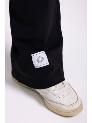 Onamaste Trainingsleggings "Flair Jess" in Schwarz