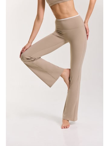 Onamaste Trainingsleggings "Flair Yska" in Beige