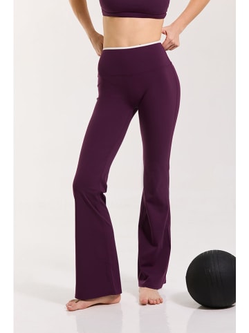 Onamaste Trainingsleggings "Flair Yska" in Pflaume