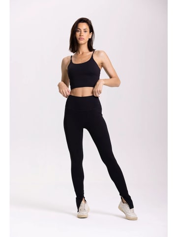 Onamaste Trainingsleggings "Mantra Flair" in Schwarz