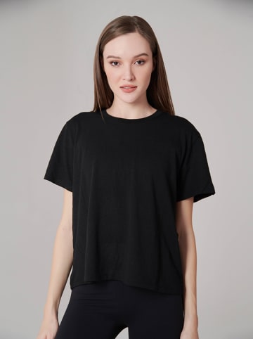 Onamaste Trainingsshirt in Schwarz