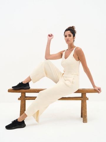 Onamaste 2-częściowy zestaw sportowy "Jazz" w kolorze kremowym