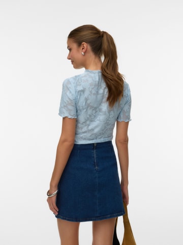 Vero Moda Bluzka w kolorze błękitnym