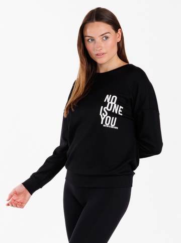 KEY LARGO Sweatshirt "Powerful" in Schwarz