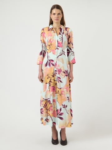 YAS Kleid in Hellblau/ Pink