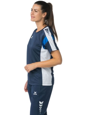 True Prodigy Trainingsshirt "Celebrate 125" in Dunkelblau/ Weiß