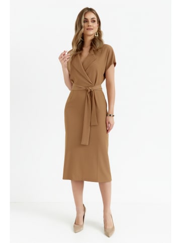 Stylove Sukienka w kolorze karmelowym