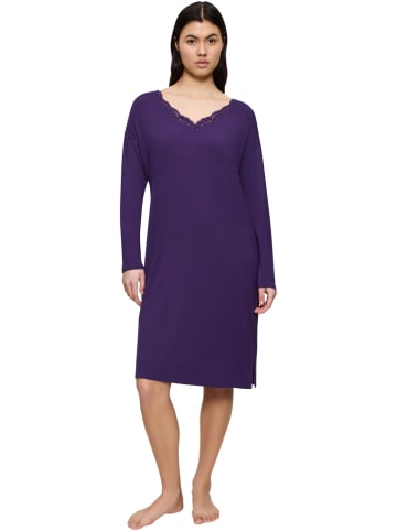 Triumph Nachthemd in Aubergine