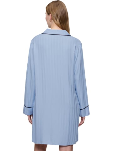 Triumph Koszula nocna w kolorze błękitnym
