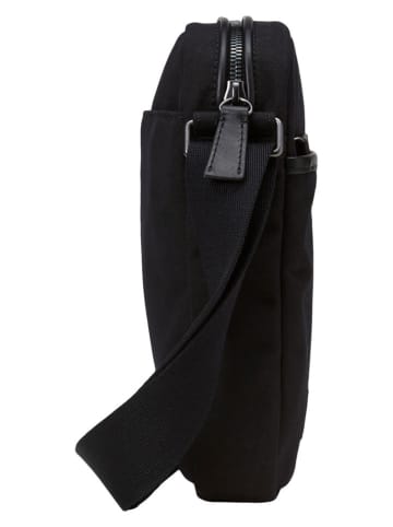 Marc O'Polo Umhängetasche in Schwarz - (B)17 x (H)22 x (T)3,5 cm